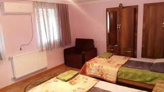 Гостевой дом Guest House Panda Кутаиси Двухместный номер с 1 кроватью, вид на сад-4